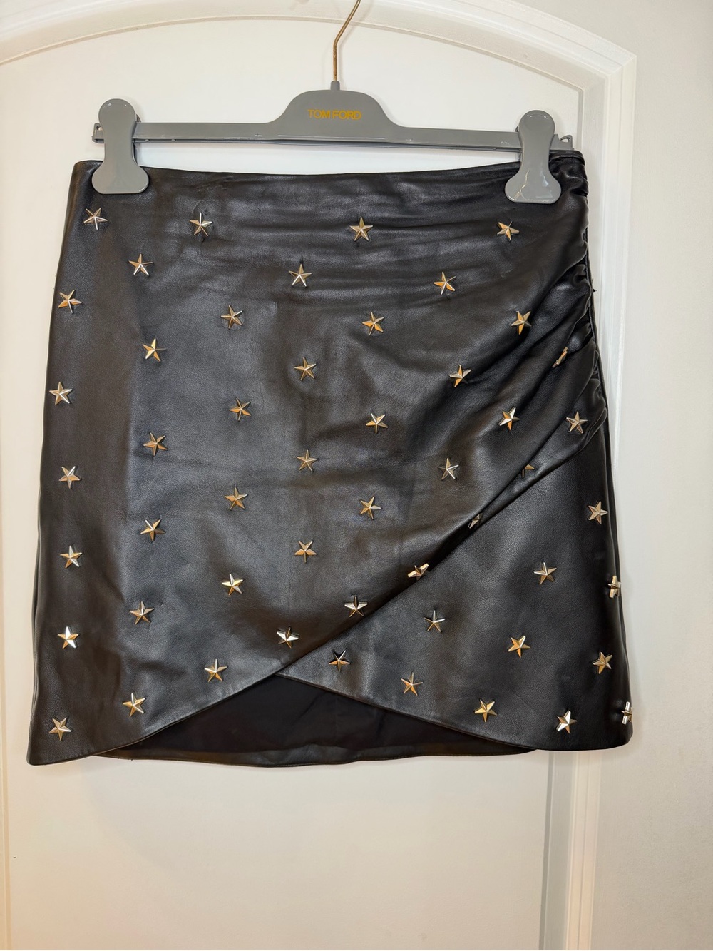 Alice + Olivia Black Star-Studded Leather Mini Skirt, size 10